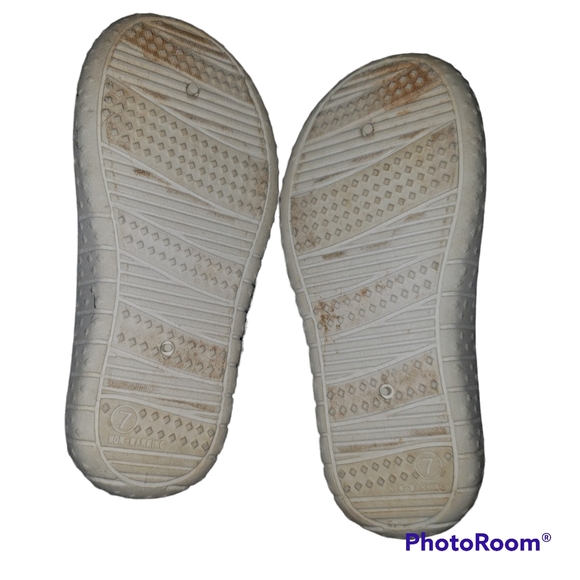 Baby/ Toddler Shark Swim Shoes, Size 7 & 8 - Picture 3 of 4